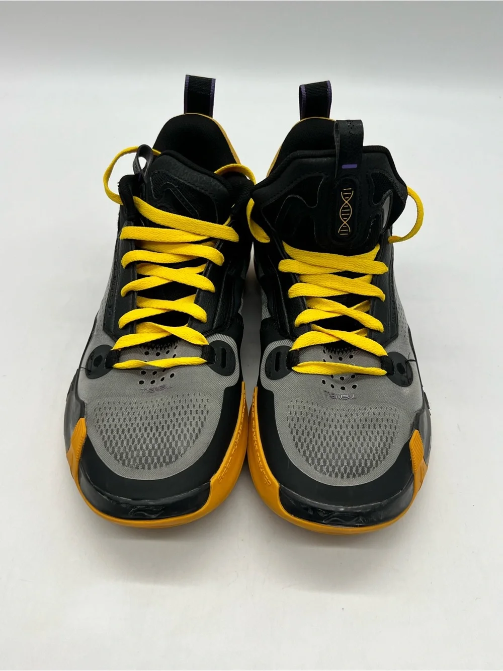 Li-Ning Way of Wade Wow 10 Low 9.5 US Dlo Deangelo Russell Lakers Away Shoes.